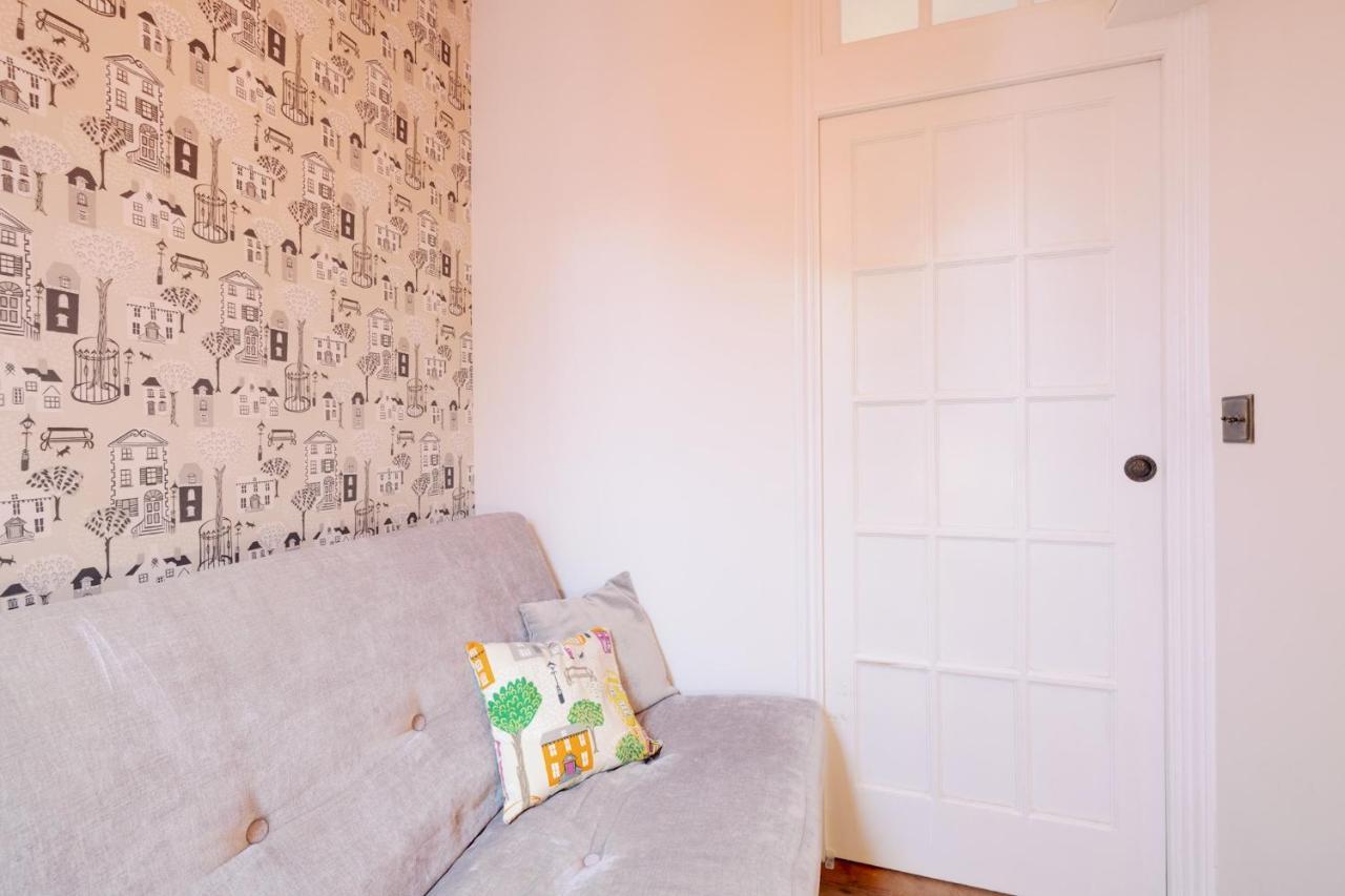 Pass The Keys Stylish In The Heart Of Clerkenwell Apartment *