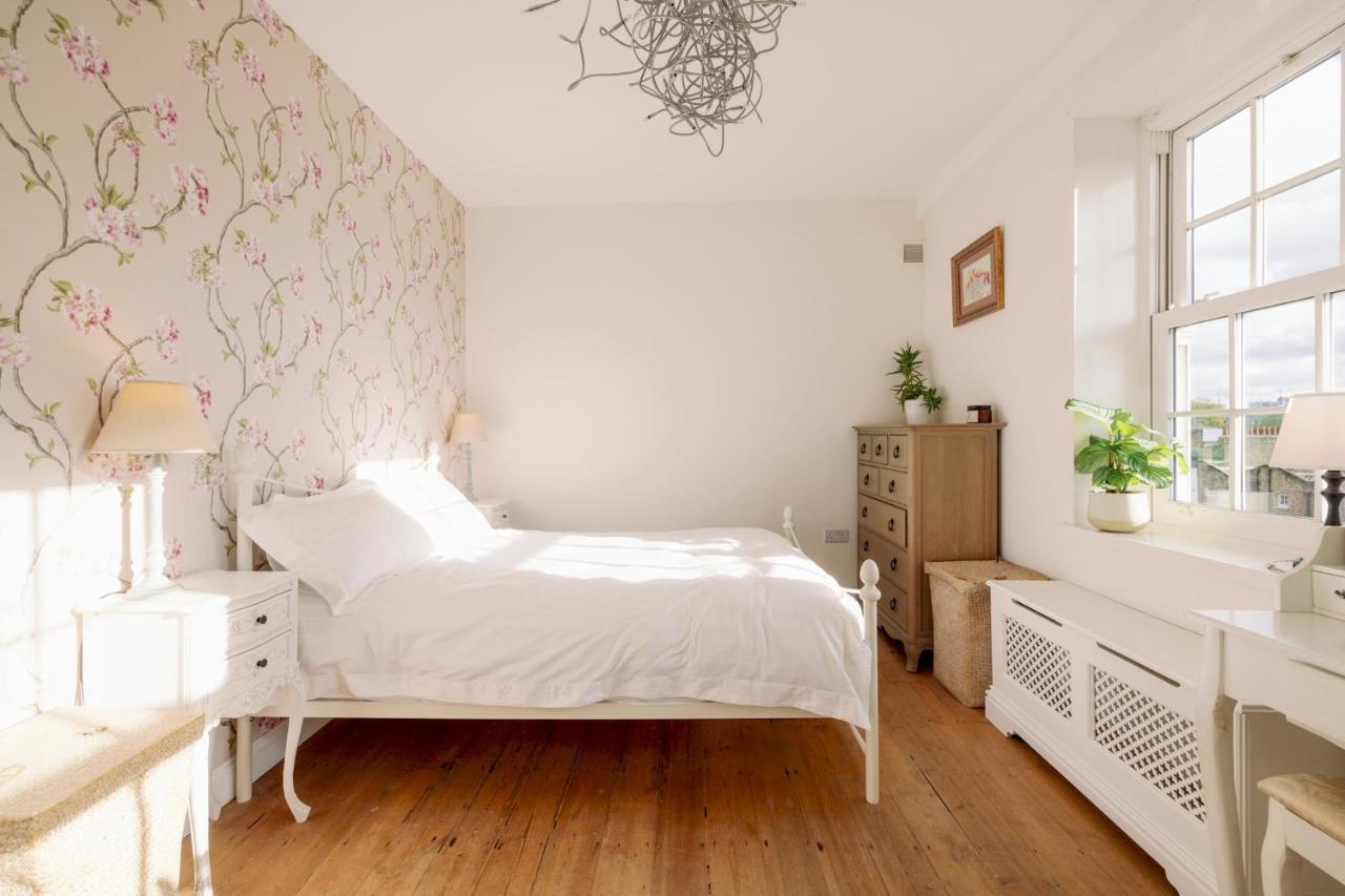 Pass The Keys Stylish In The Heart Of Clerkenwell Apartment