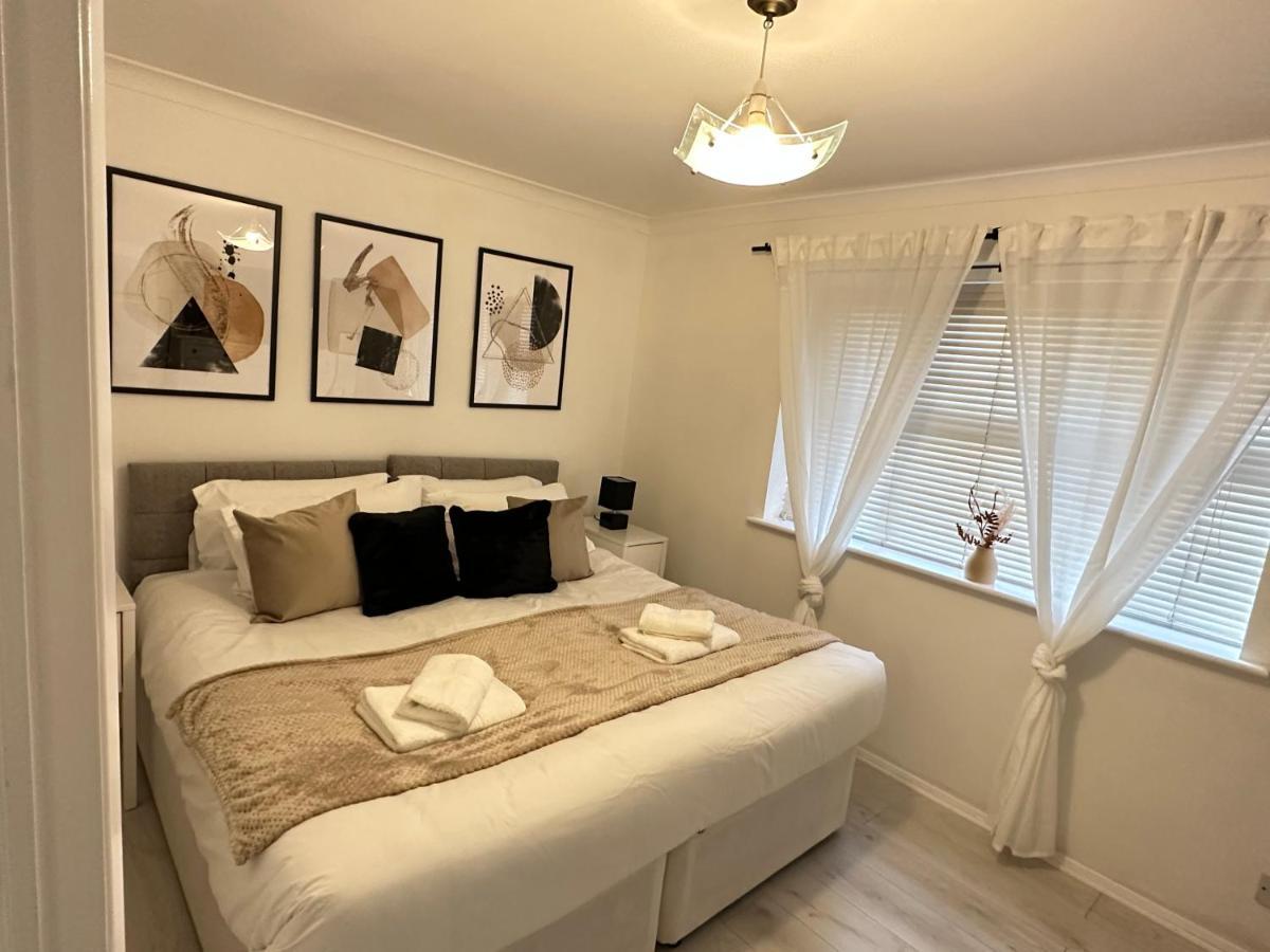 Stylish 1 Bedroom Close To Tooting Bec Station Apartment London