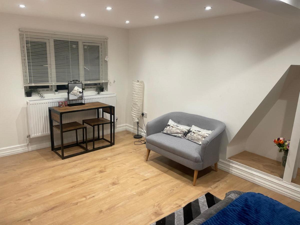 Beautiful Loft With En-Suit In A Family House,