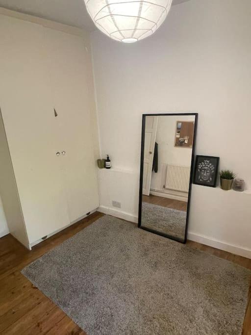 Lovely 2-bed With Patio Near Camden