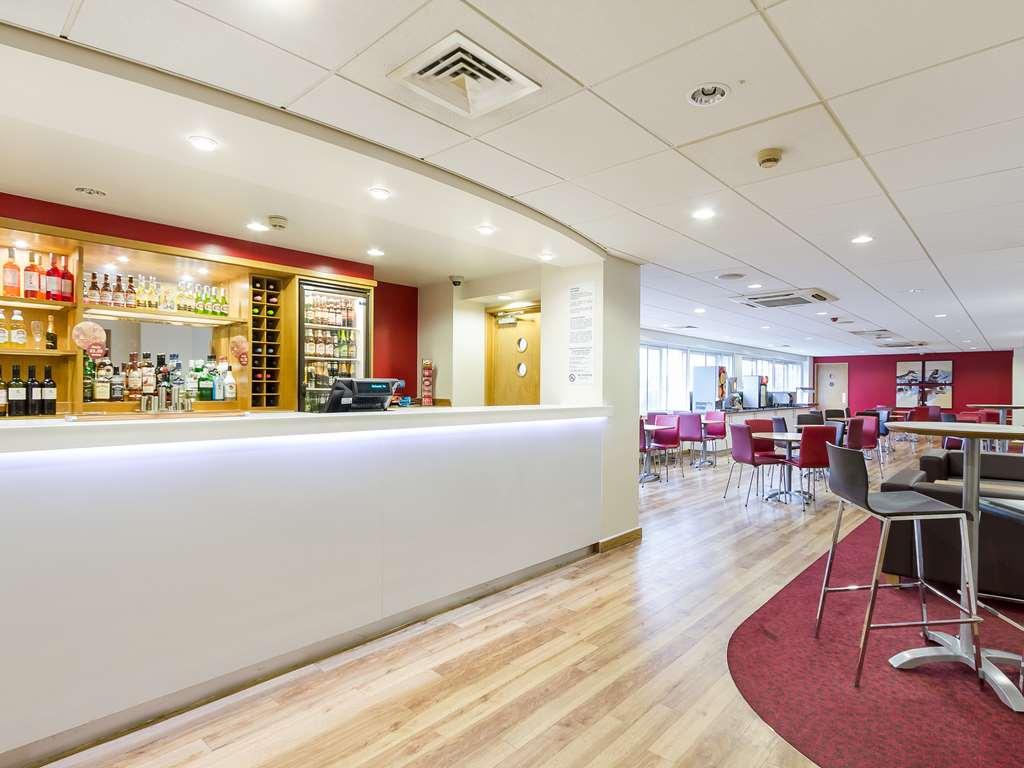Hotel Travelodge Chessington Tolworth 3*