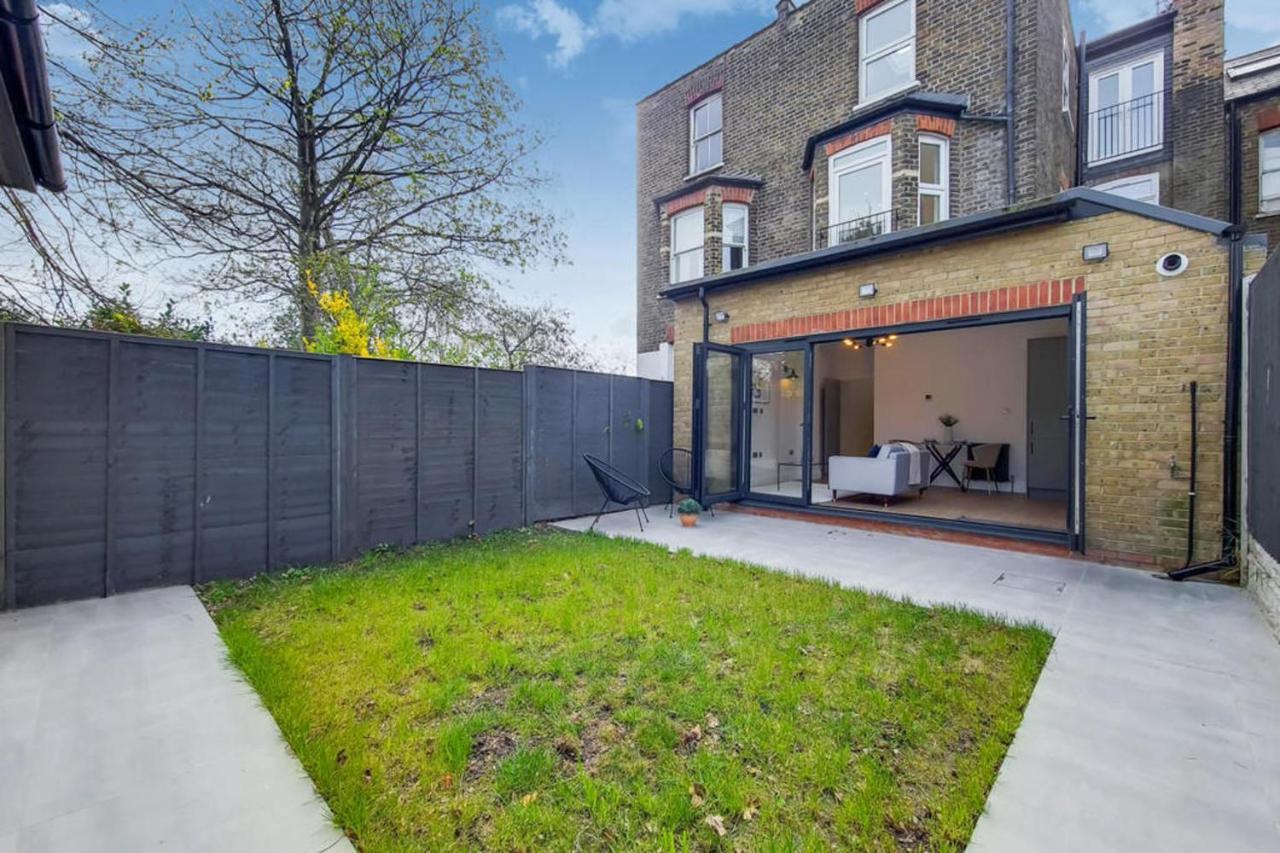 Brand New Luxury 2-bed In *