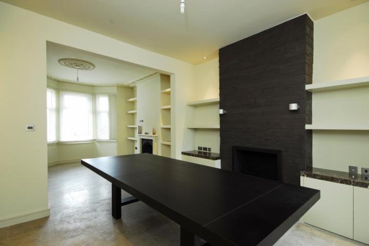 Vakantiehuis Spacious 4br, 2ba Londen