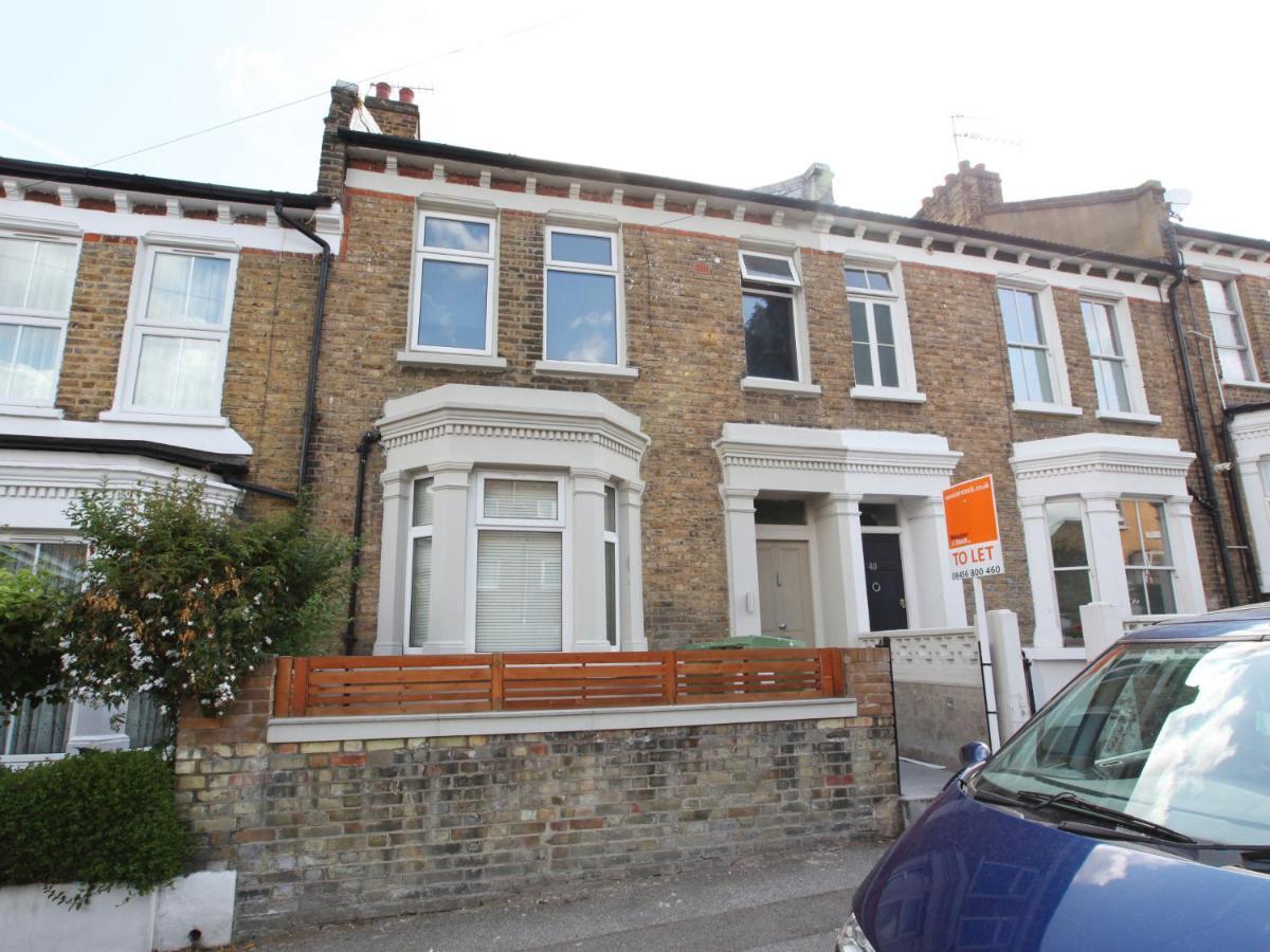 Spacious 4br, 2ba Londen