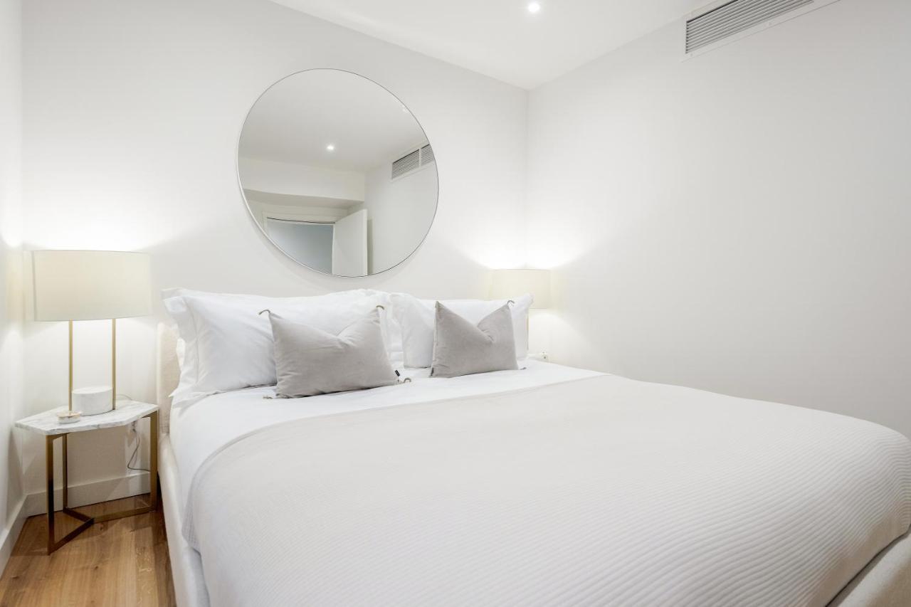 Luxury Mayfair Townhouse With Ac 3br 3ba London