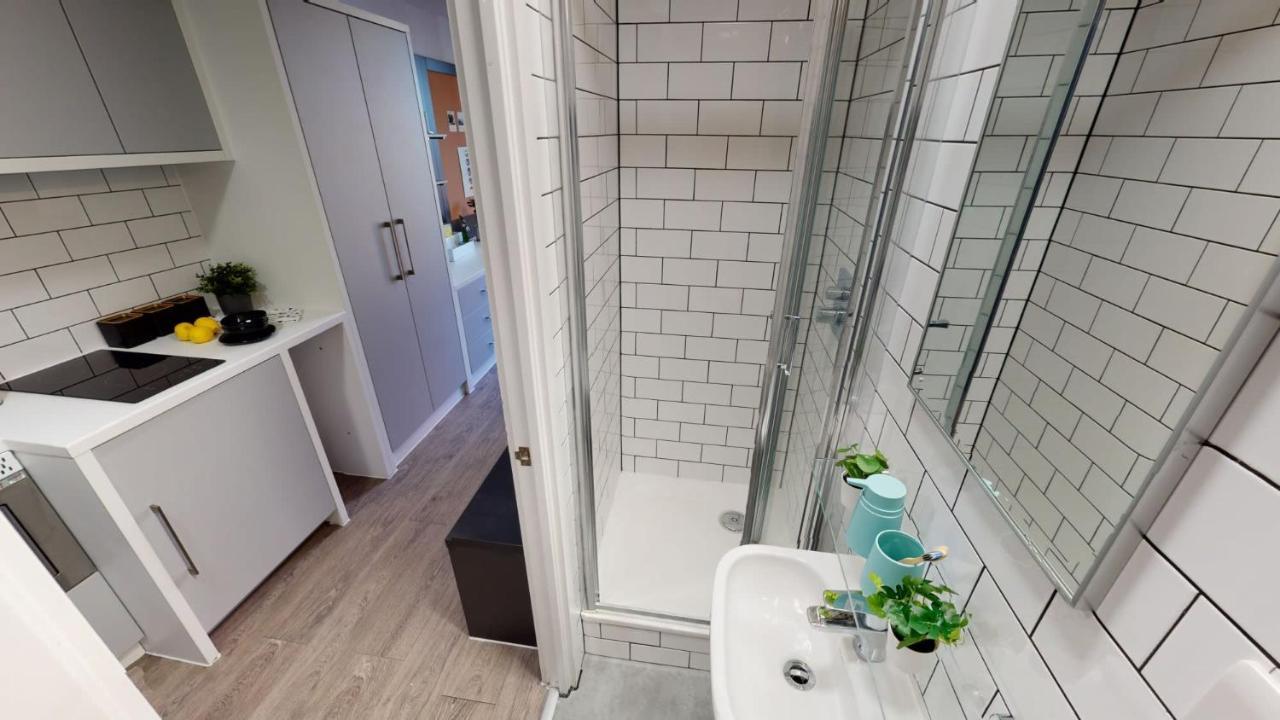 Appartement For Students Only At Shoreditch In *