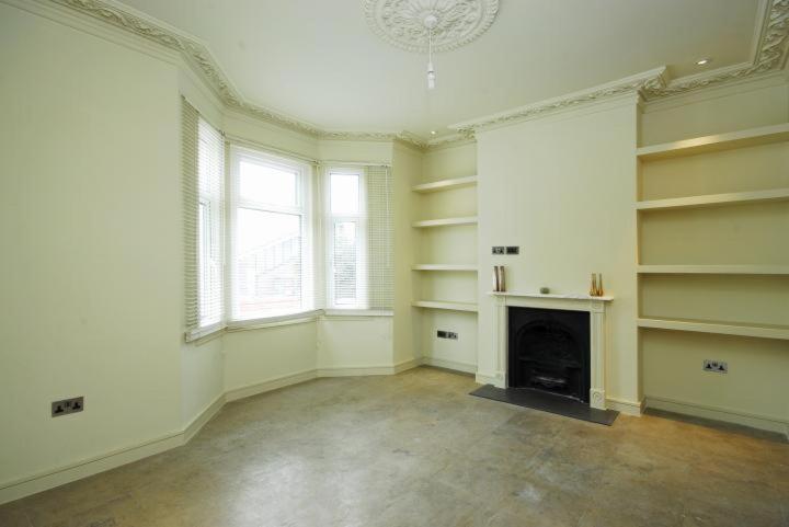 Spacious 4br, 2ba Vakantiehuis Londen