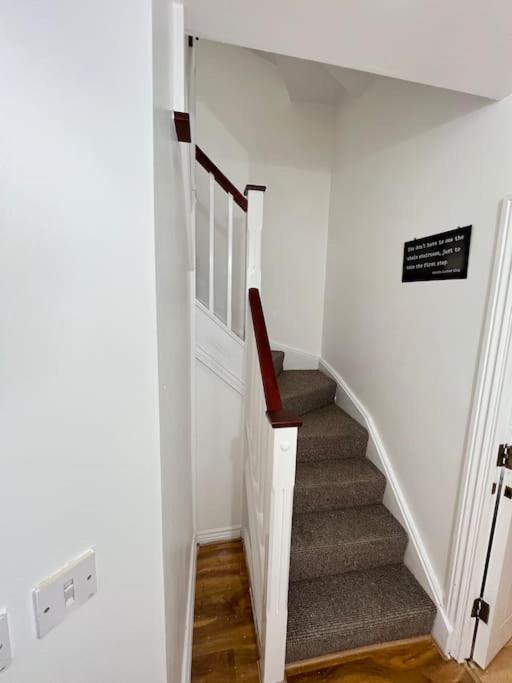 San Pedro Lodge London Apartment