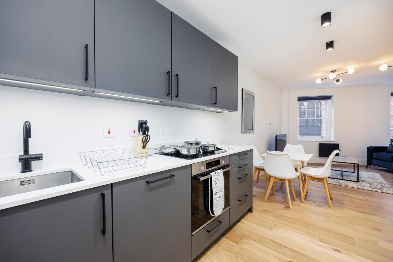 Luxury Spacious 2 Bed Apartment, - Sk Apartment
