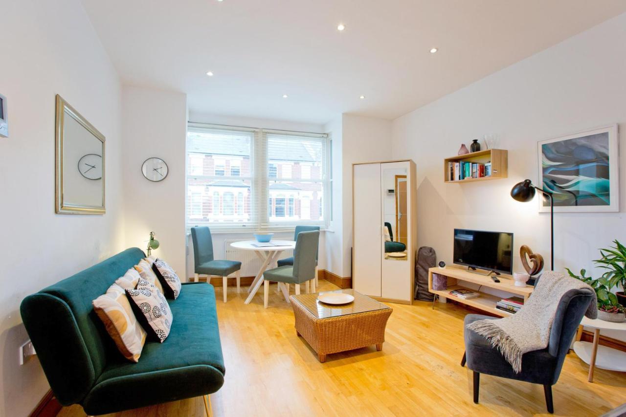 Comfortable Highbury Fields 1 Bedroom - Parking By Request Apartment