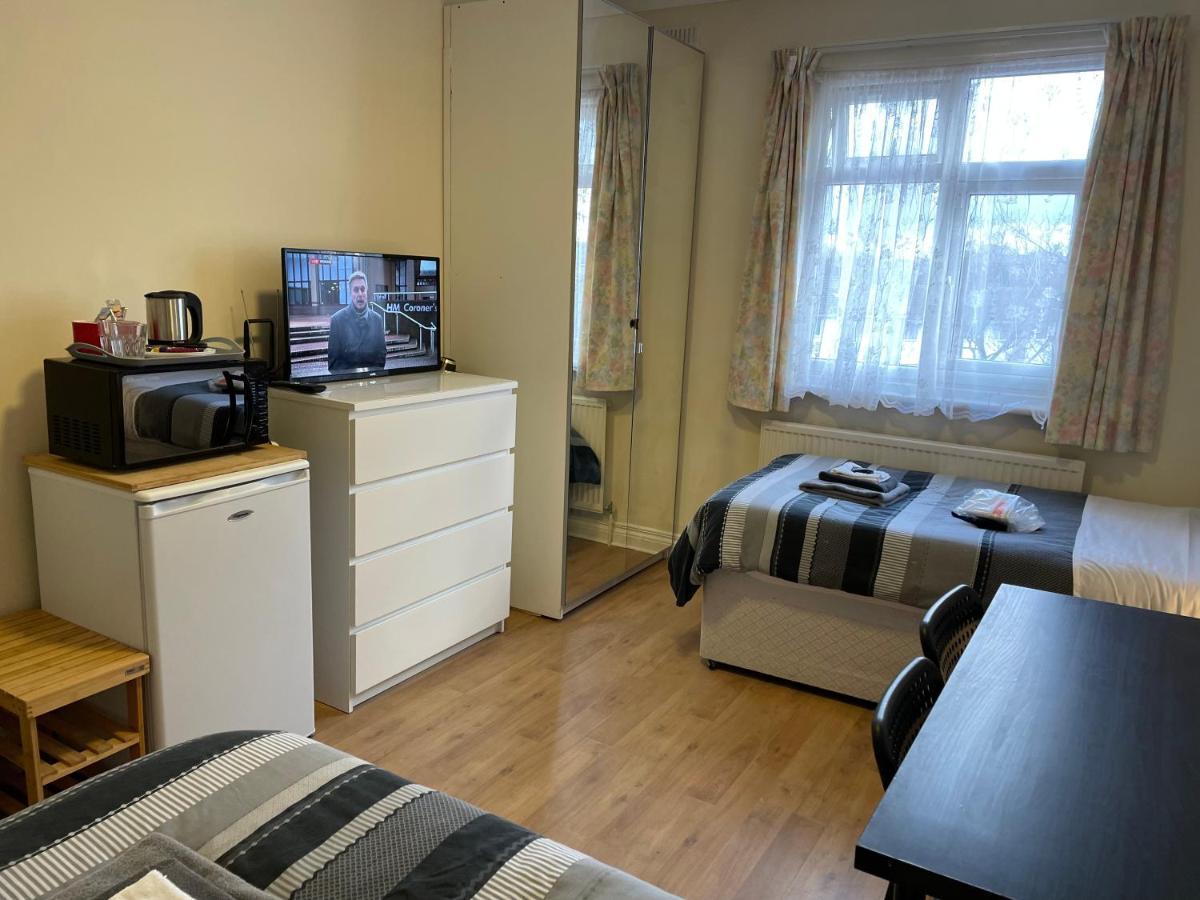 Gladstone 3* London