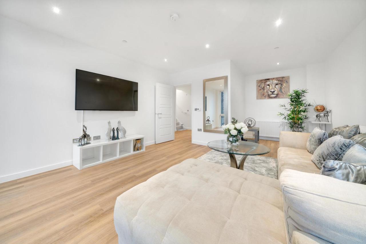 Luxury 3bed 3bath Royal Wharf Excel Newham Appartement