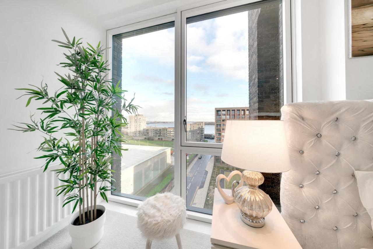 Luxury 3bed 3bath Royal Wharf Excel Newham * Londen