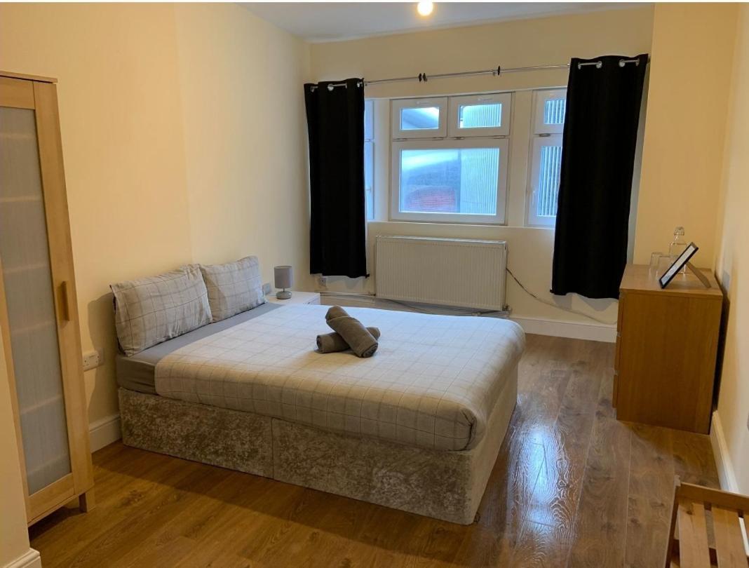 Affordable In Shared Flat, Bridge Londres