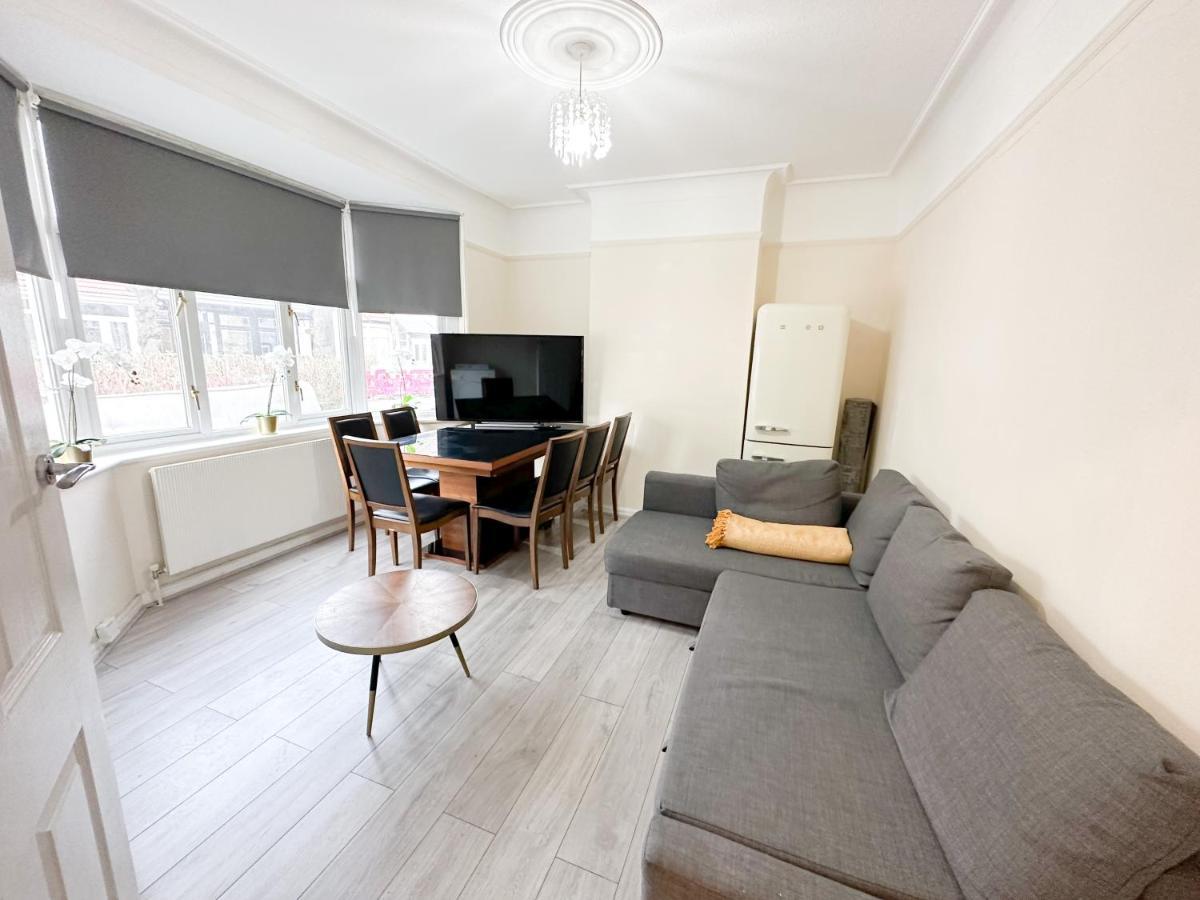 208 Clements Road Vakantiehuis *