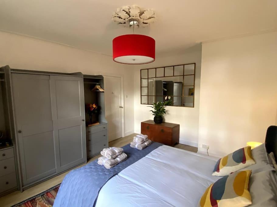 Spacious 2 Bedroom In Maida Vale * London