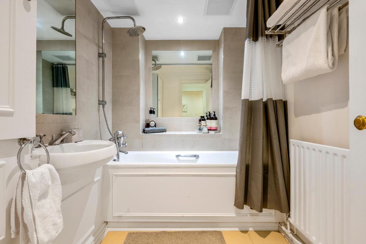 Kensington Luxury * London