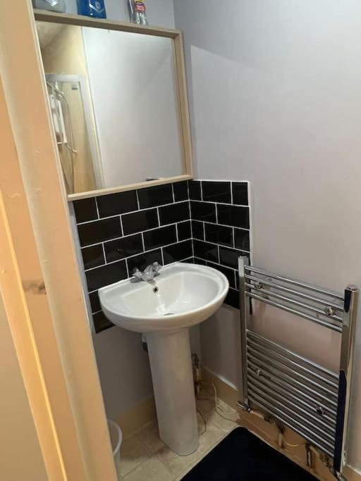 001- Lovely 3-bedroom Very Close To Oxford Street Apartamento