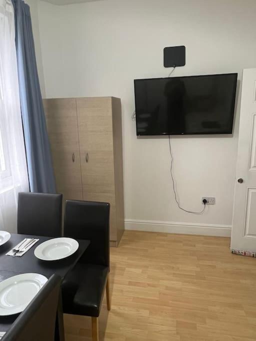 001- Lovely 3-bedroom Very Close To Oxford Street Apartamento *