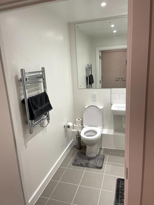 Apartment Beautiful One-bed In White City! *