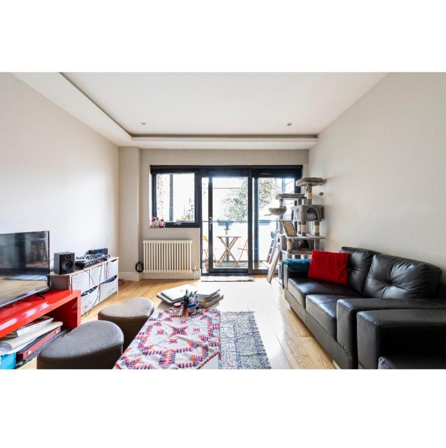 Amara & Nomad 1 Guest house London