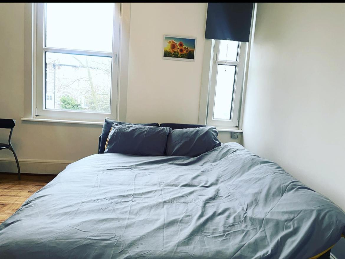 Luxury 1-bed With Stunning Views Perfect For Short In * Londen