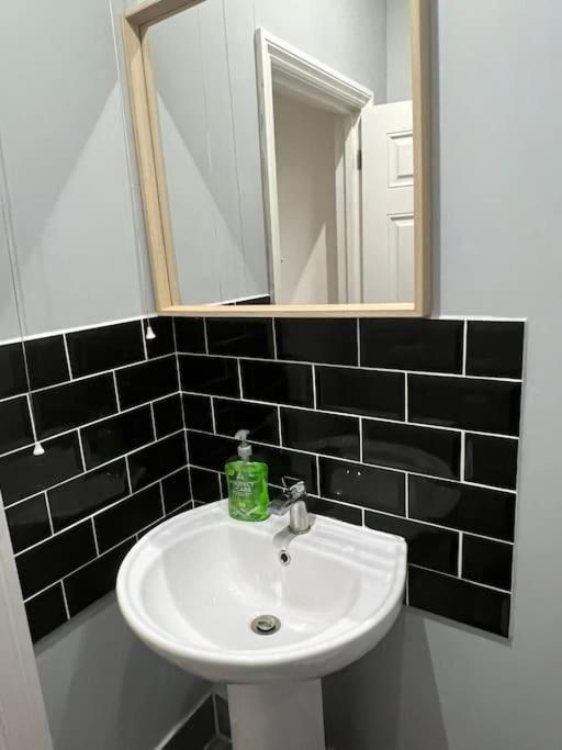 Apartamento 001- Lovely 3-bedroom Very Close To Oxford Street