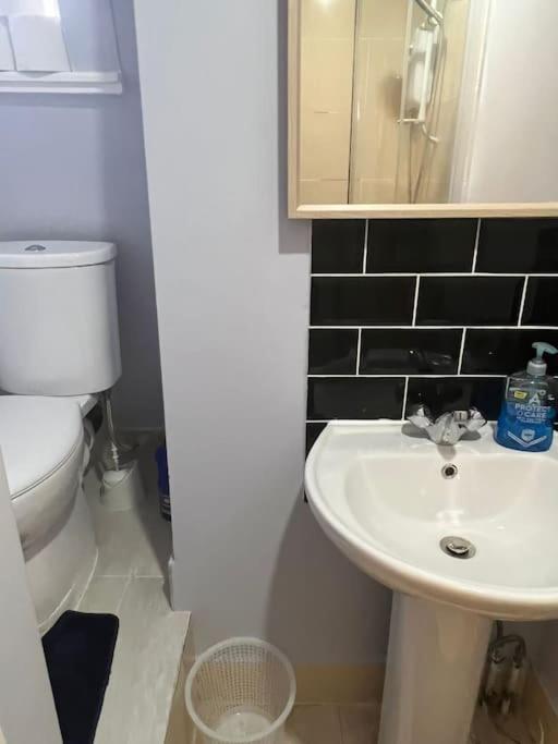 001- Lovely 3-bedroom Very Close To Oxford Street Apartamento
