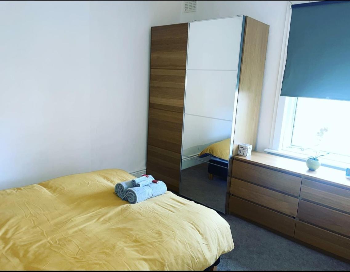 Luxury 1-bed With Stunning Views Perfect For Short In Londen