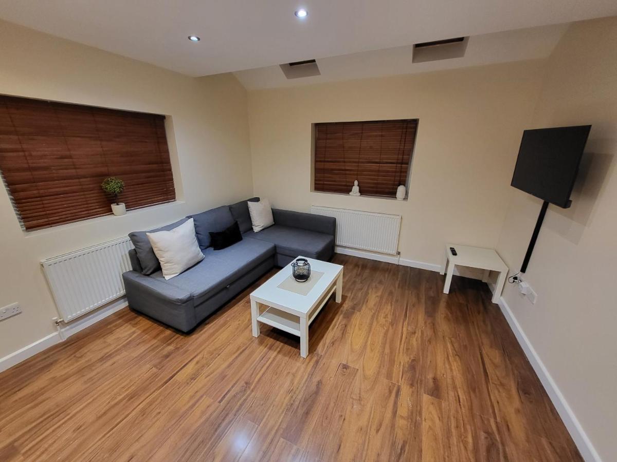 Appartement Great Next To Tooting Bec Tube Station! Londen