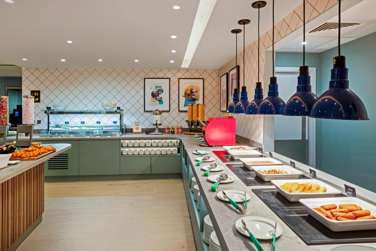 Hotel Hampton By Hilton 4*