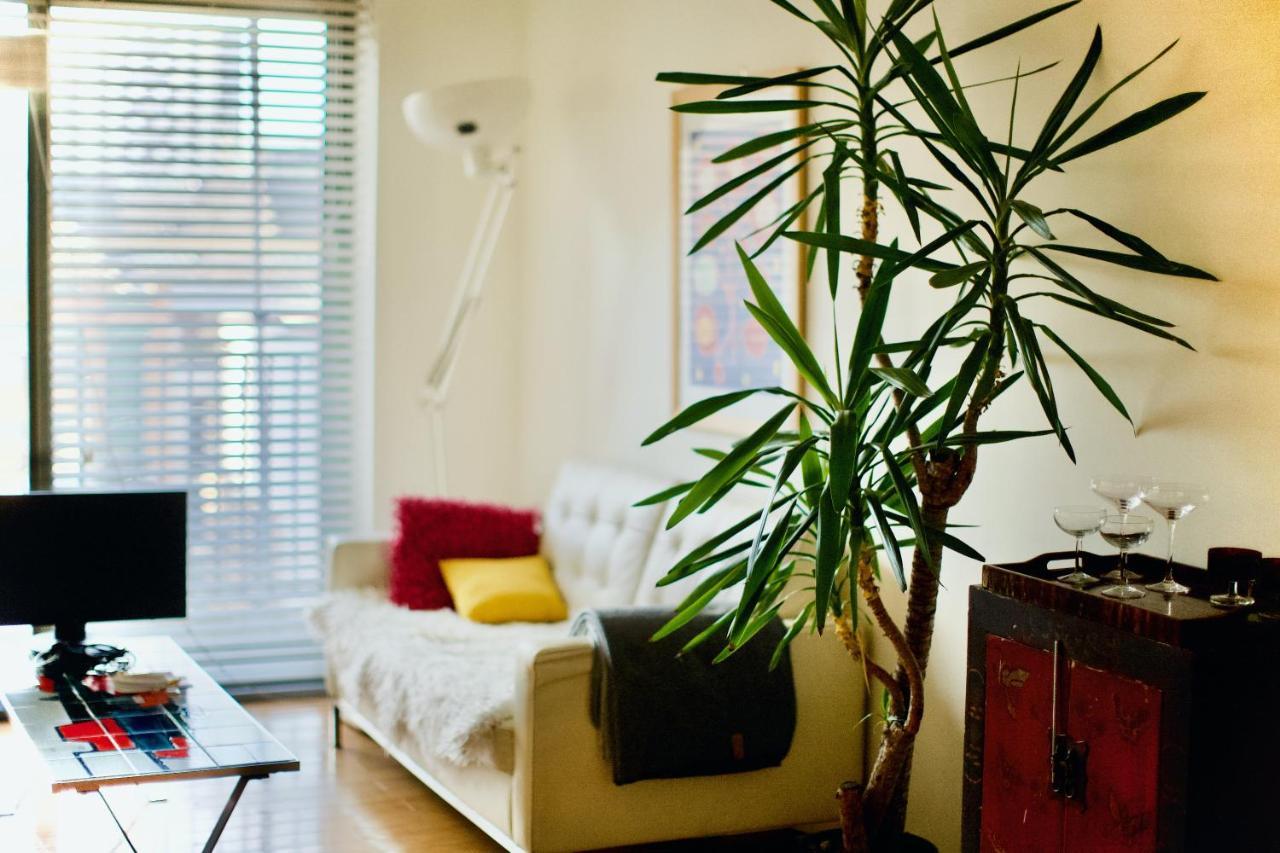 Zen Life With Urban Views - E8 Chic Apartment London