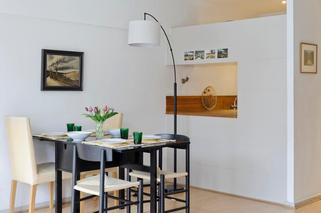 Apartment Large One Bedroom Flat With Balcony Close To The By Underthedoormat *