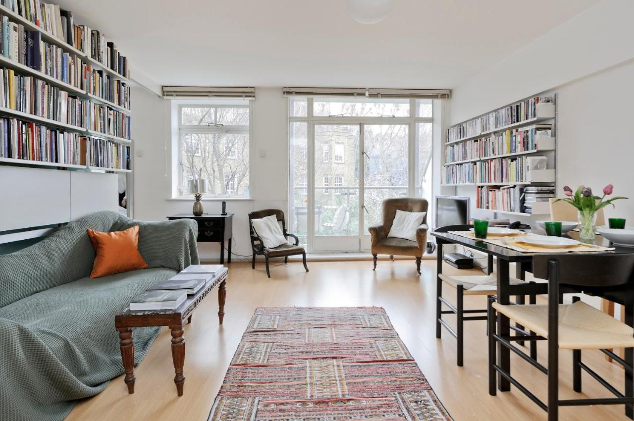Large One Bedroom Flat With Balcony Close To The By Underthedoormat Apartment *