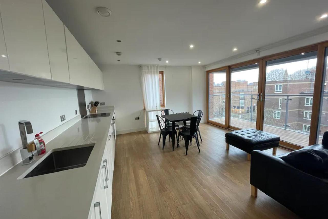 Peaceful 1bd Flat With Balcony - Bethnal * London