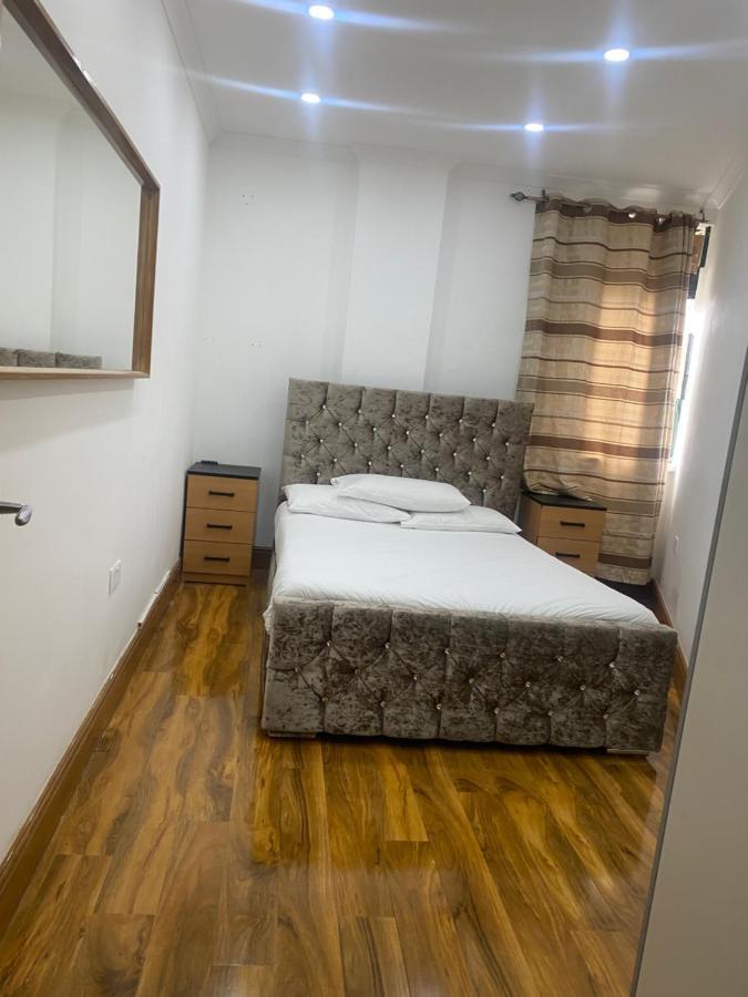 Dudley Apartment