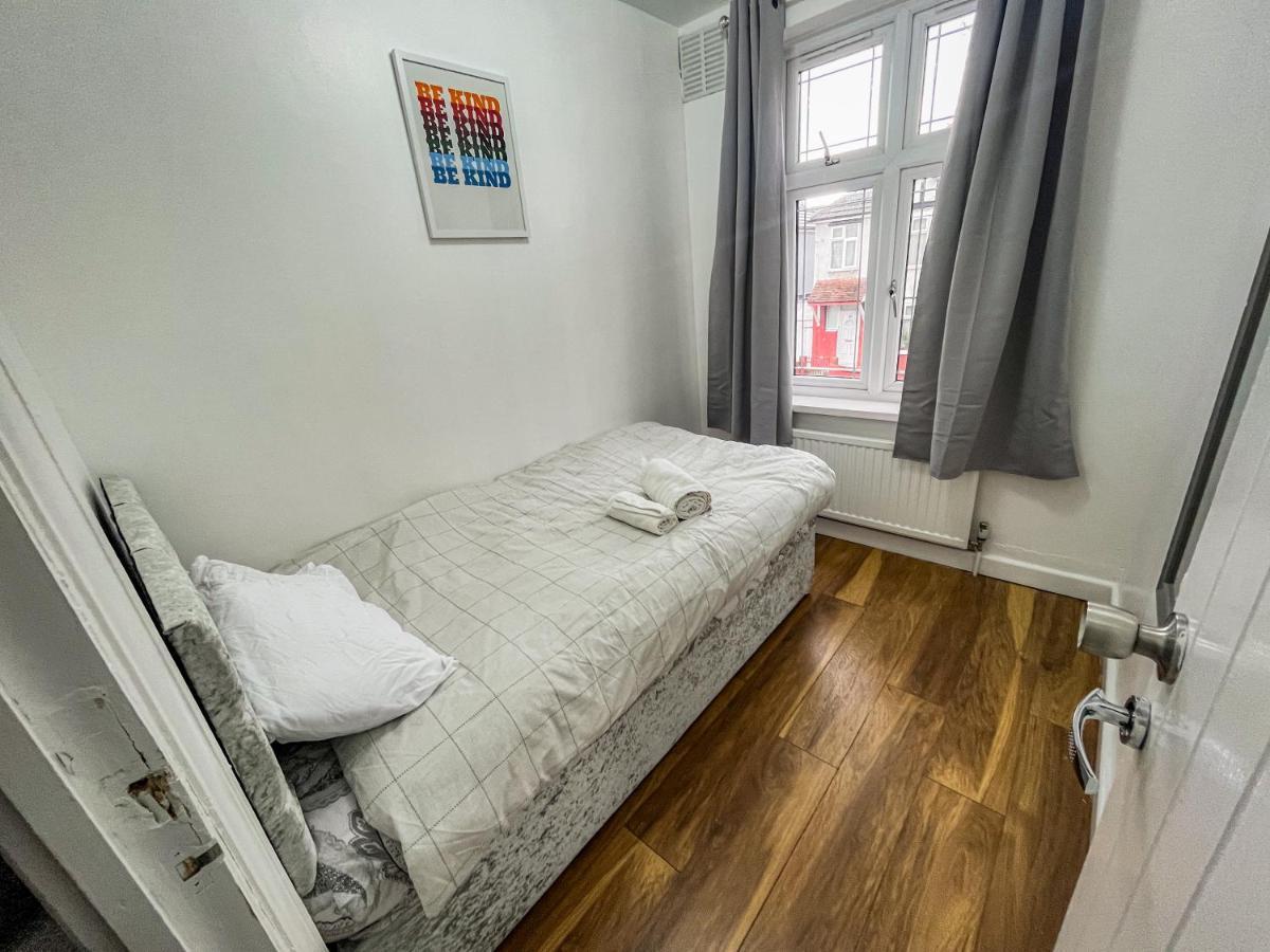 Ferienhaus Swanky Townhouse In The Heart Of East London