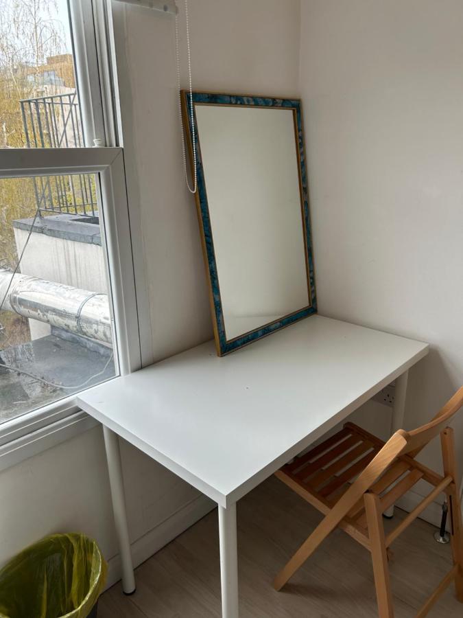 Apartment Renovated 4 Bed Flat In Islington London