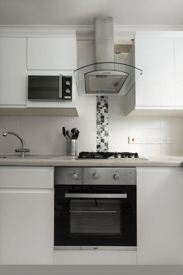 Apartment Sherriff Road London