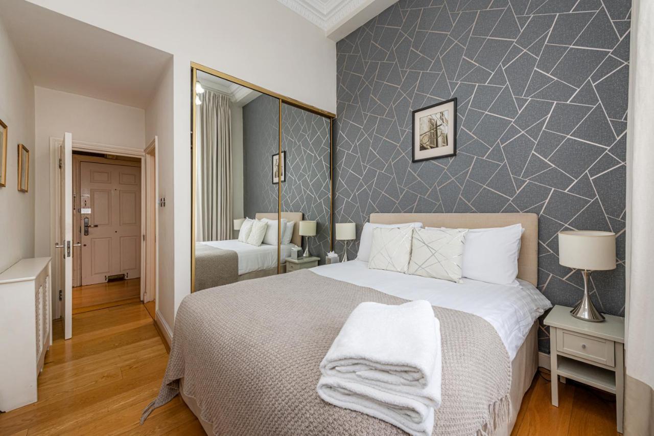 Apartahotel Queensgate Court 4*