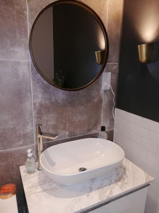 Beautiful Maisonnette Flat In Islington Apartment London