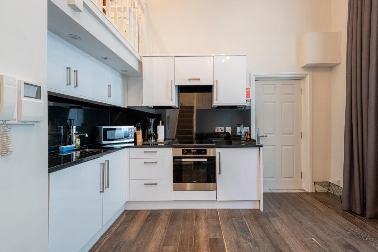 Queensgate Court Apartahotel 4*