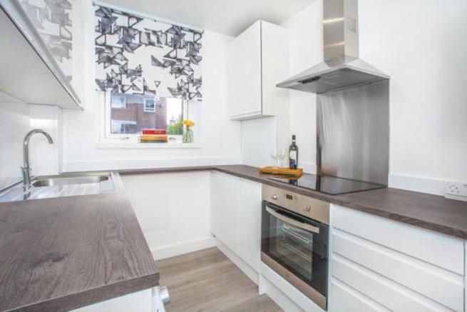 2 Minutes From Hyde Park, Private F Habitación en casa particular