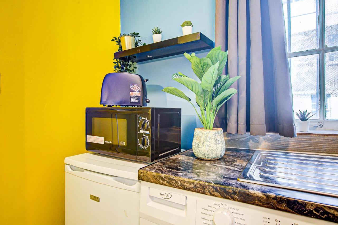 Appartement With A Large Toilet And A Separate Budget Price