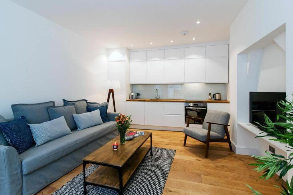 Apartment Charming Stylish One-bedroom
