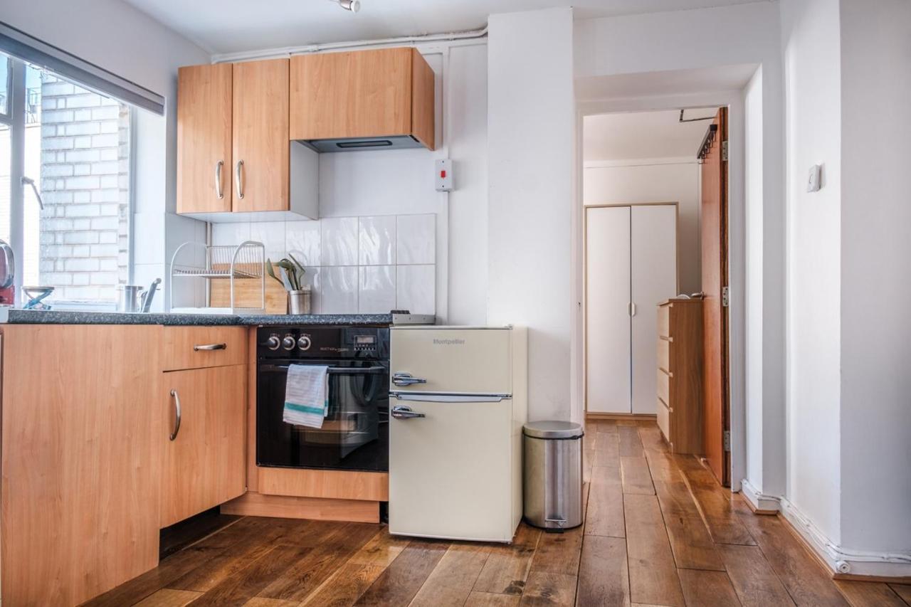 Apartment Oxford Street By Threstle