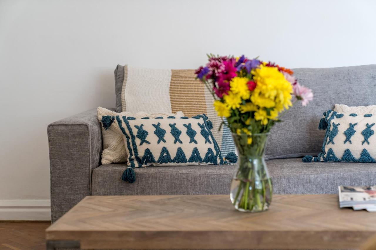 Apartment Bright West Hampstead Retreat London