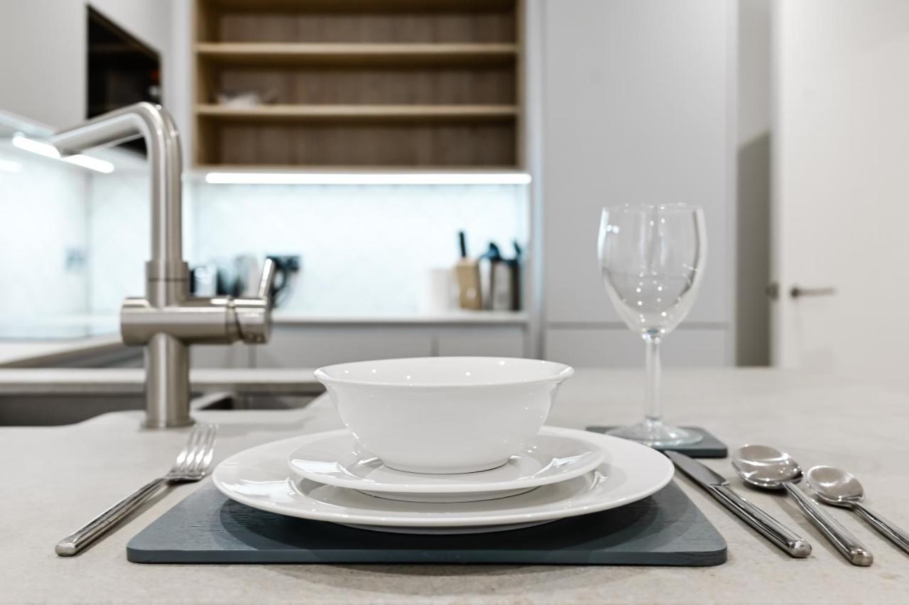 Khayat Homes - The Owelor - Two Bed Apartamento *