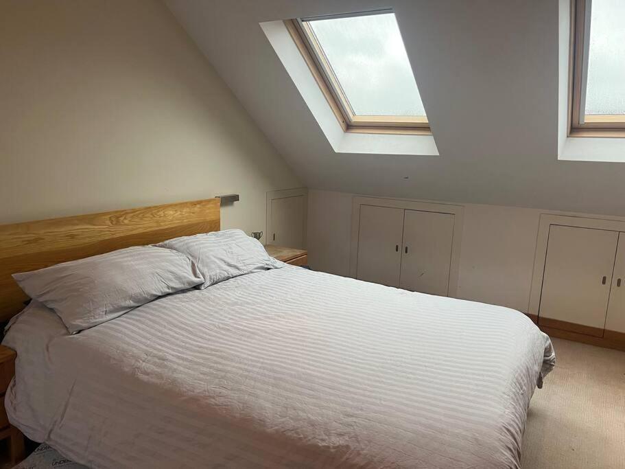 Сasa de vacaciones Four Bedroom Modern Victorian Wandsworth House Londres